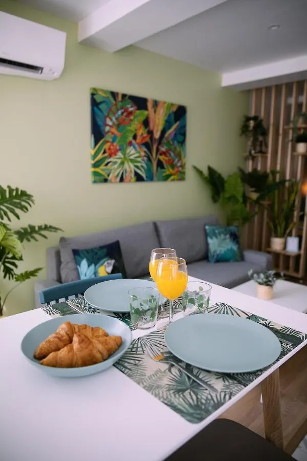 Appartement Vert Nature - Toulon 0*,  France