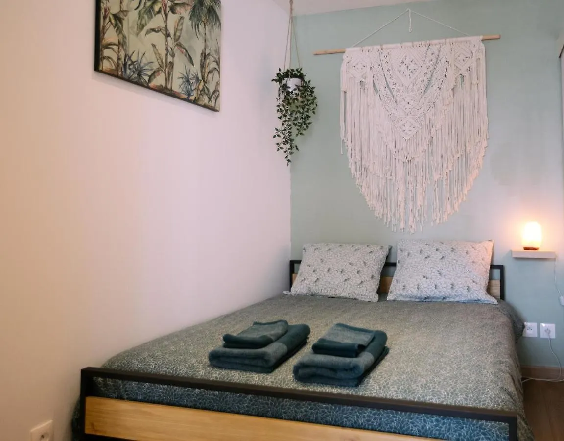 Appartement Vert Nature - Toulon 0*,  France